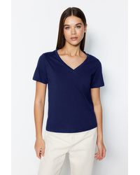 Trendyol - Marineblaues Gestricktes T-Shirt Aus 100 Baumwolle Mit V-Ausschnitt – Für Damen - Lyst