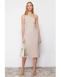 Trendyol - Tailliertes Midi-Strickkleid Aus Krepp Mit Steinernen Trägern Für Damen - Lyst