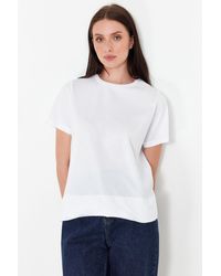 Trendyol - Es, nachhaltigeres strick-t-shirt aus 100 % baumwolle mit normaler/normaler passform - Lyst