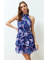 Trendyol - Blaues A-Cut-Minikleid Aus Gewebtem Chiffon Mit Blumenmuster Und Futter Für Damen - Lyst