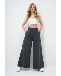Trend Alaçatı Stili - Anthrazitfarbene Gabardine-Hose Mit Taillenschnürung Und Doppelter Tasche Und Weitem Bein Für Damen - Lyst
