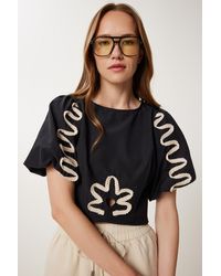 Happiness İstanbul - Schwarze Bluse Aus Popeline Mit Ballonärmeln Und Besticktem Crop-Top Für Damen - Lyst