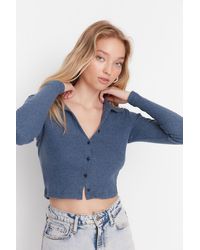 Trendyol - Indigofarbene, Eng Anliegende, Eng Anliegende, Gerippte, Dehnbare Strickbluse Mit Polokragen Und Knöpfen Für Damen - Lyst