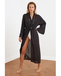 Trendyol - Schwarzer, Gewebter, Ausgestellter Mini-Strandkimono Aus Baumwolle Mit Gürtel Und Streifen-Accessoires Für Damen - Lyst