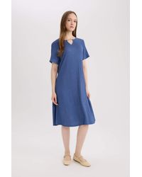 Defacto - Regular Fit Apaş Kragen Basic Plain Bürümcük Kurzarm Midi Sommerkleid D3834Ax25Sm Für Damen - Lyst