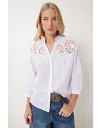 Happiness İstanbul - Weißes, Mit Jakobsmuscheln Besticktes, Gewebtes Hemd Für Damen - Lyst
