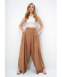 Trend Alaçatı Stili - Milchbraune Hose Mit Doppelter Tasche, Drapiert, Locker Geschnitten, Gewebt, Alc-X13879 Für Damen - Lyst