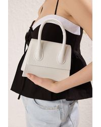 Trendyol - Weiße, Strukturierte Mini-City-Tasche Mit Kreuzriemen Für Damen - Lyst