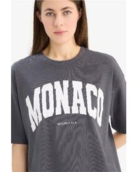 Defacto - Übergroßes, Lockeres, Bedrucktes Kurzarm-T-Shirt Aus Gekämmter Baumwolle Mit Rundhalsausschnitt E2794Ax25Sp Für Damen - Lyst