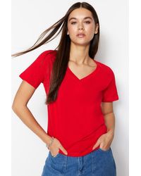 Trendyol - Es basic-strick-t-shirt mit v-ausschnitt aus 100 % baumwolle - Lyst