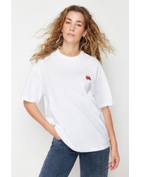 Trendyol - Es, besticktes oversize-/weite-fit-strick-t-shirt mit rundhalsausschnitt, 100 % baumwolle - Lyst