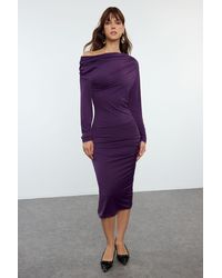 Trendyol - Pflaumenfarbenes Midi-Strickkleid Mit Asymmetrischem Kragen Tailliert, Twoaw25El00457 Für Damen - Lyst
