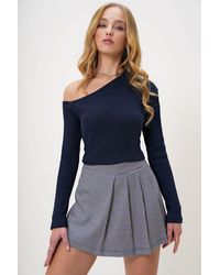 Trend Alaçatı Stili - Marineblaue, Schulterfreie Camisole-Bluse Mit U-Boot-Ausschnitt Für Damen - Lyst