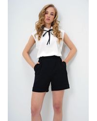 Trend Alaçatı Stili - Schwarze Leinen-Shorts Mit Doppelter Tasche Und Verstecktem Reißverschluss Für Damen - Lyst