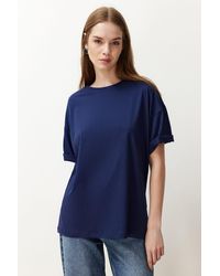 Trendyol - Marineblaues boyfriend-strick-t-shirt aus 100 % baumwolle mit weitem schnitt und rundhalsausschnitt - Lyst