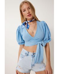 Happiness İstanbul - Himmelblaue Bluse Mit Schnürung Und Detailliertem Crop-Leinenmuster Für Damen - Lyst