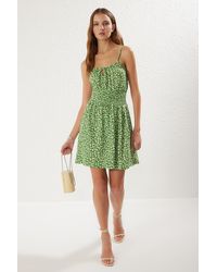 Trendyol - Grünes Mini-Strickkleid Mit Blumendruck – A-Linien-Ausschnitt Für Damen - Lyst