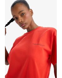 Defacto - Fit Oversize Wide Fit Rundhalsausschnitt K Kurzarm T-Shirt T7793Az25Sp Für Damen - Lyst