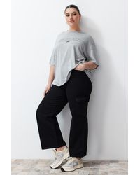 Trendyol - E, weit geschnittene jeans mit hoher taille und cargotasche - Lyst