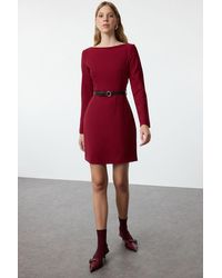 Trendyol - Burgunderfarbenes Mini-Webkleid – Mit Gürtel, Figurbetont Für Damen - Lyst