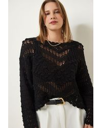 Happiness İstanbul - Schwarzer Strickpullover Mit U-Boot-Ausschnitt Und Durchbrochener Stickerei Für Damen - Lyst