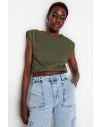 Trendyol - Khakifarbenes Crop-T-Shirt Aus 100 Baumwolle Mit Rundhalsausschnitt – Für Damen - Lyst