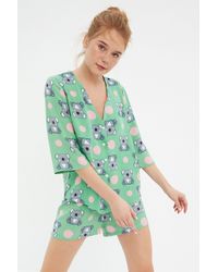 Trendyol - Es pyjama-set aus viskosegewebe mit koala-muster und hemd und shorts - Lyst