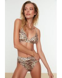 Trendyol - Es dreieck-hipster-bikini-set mit hoher taille und hohem beinausschnitt - Lyst