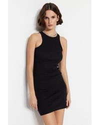 Trendyol - Dehnbare, Gerippte Ärmel – Schwarzes, Figurbetontes Mini-Bleistiftkleid Mit Volants Für Damen - Lyst