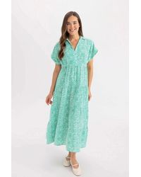 Defacto - Gemustertes Maxikleid Mit Hemdkragen Aus Viskose – Kurzarm C8713Ax24Sm Für Damen - Lyst