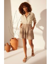 Trendyol - Nerzfarbene, 100 Leinenbraune, Plissierte Shorts Mit Hoher Taille Für Damen - Lyst
