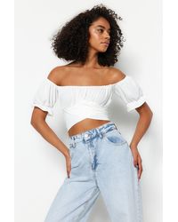 Trendyol - Farbene, gewebte bluse mit carmen-kragen und detaillierter krawatte - Lyst