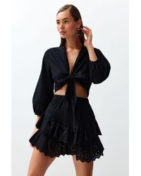 Trendyol - Schwarzer Mini-Strandrock Aus Gewebter, Bestickter Baumwolle Mit Flammendetail Für Damen - Lyst