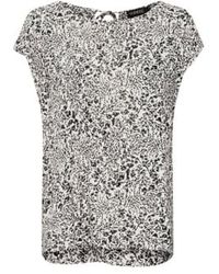 Soaked In Luxury - Zaya Top In And White Ditsy Print - Lyst