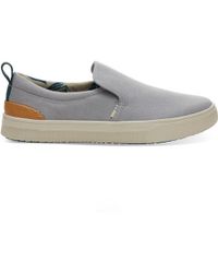 slip on sneakers toms
