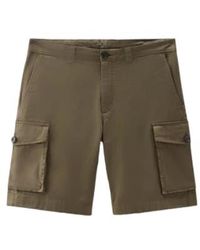 Woolrich - Pantalones cortos hombres carga clásicos oliva lago - Lyst
