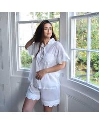 Powell Craft - Weiße damen mit überbrochenen kantenkandel pyjamas - Lyst