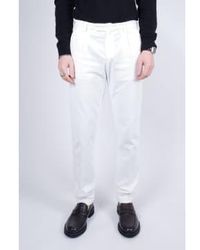 BRIGLIA - Pantalon italien en velours côtelé blanc - Lyst