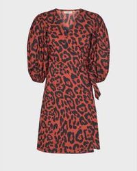 Minimum - Lenelia Short Dress Puff Sleeves Animal Print 8 - Lyst