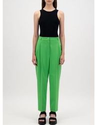 Harris Wharf London - Tapered Trousers Techno Viscose In Apple 10 - Lyst