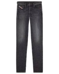 DIESEL - D Finitive 09f84 Tapered Fit Jeans Mid 30/30 - Lyst