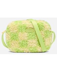 UGG - Sac à bandoulière en sherpa Janey II pour in Honeycomb/Vibrant Green, Taille O/S, Autre - Lyst