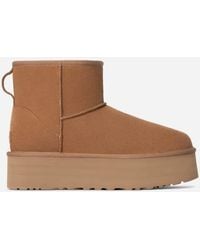 UGG - "Classic Mini Platform" Knöchelstiefel - Lyst