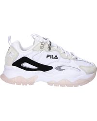 black trainers fila