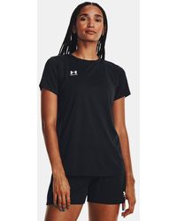 Under Armour - Challenger
Training Kurzarm-Oberteil Für Damen Weiß - Lyst