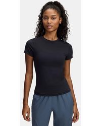 Under Armour - Meridian Perfect Form Core Short Sleeve - Lyst