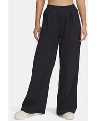 Under Armour - Unstoppable Webstoff
Parachute-Hose Für Damen - Lyst