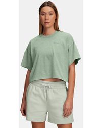 Under Armour - Heavyweight Kurzarm-Oberteil Mit Waschung Für Damen Silica Silica - Lyst