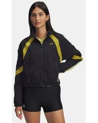 Under Armour - Icon Crinkle
Jacke Für Damen Gelb Shade Grün Legacy - Lyst