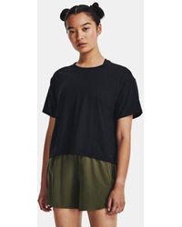 Under Armour - Motion
Kurzarm-Oberteil Für Damen Jet Grau - Lyst